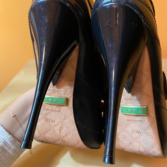 LAMB Strappy Leather Heels - Picture 6 of 10